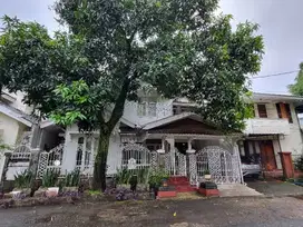 RUMAH TINGGAL BINTARO SEKTOR 3, JL CAMAR XXIV BLOK AP12 KEL PONDOK ARE