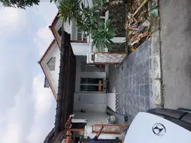 Rumah dengan furniture di Graha Raya BintaroDahlia Loka