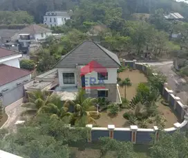 Rumah Hoek Mewah Dan Luas 2 Lantai di Northridge Golf Sentul City