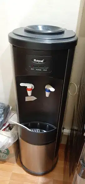 Dispenser royal galon atas