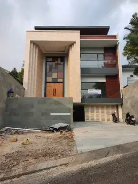 rumah baru siap huni private pool depan rumah green area