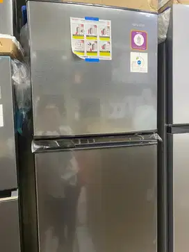 Kulkas/frezeer SHARP., model SJ 316