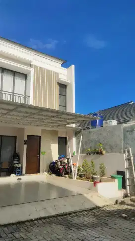 Di sewa/jual Rumah paling pinggir