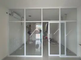 Partisi alumunium kaca