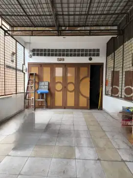 Ruko Jalan Pasar 3 Krakatau 4 Tingkat Hoek