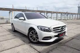 2015 MERCEDES BENZ C200 AVANTGARDE 2.0