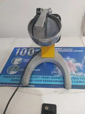 Serutan es batu