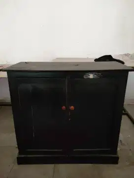 ALMARI MEJA KAYU 1