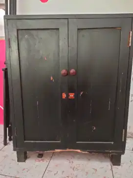 ALMARI MEJA KAYU 2