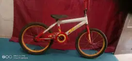 Dijual sepeda BMX ukuran 18 inci merek ekotik sepeda masih bagus gan