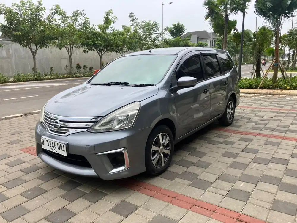 NISSAN GRAND LIVINA SV AUTOMATIC 2017