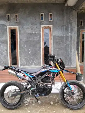 Di jual kawasaki dtracker tahun 2023