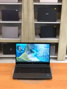 HP 250-G8 | INTEL CORE i3-1135G4 | 4 GB | SSD 256 GB| GARANSI