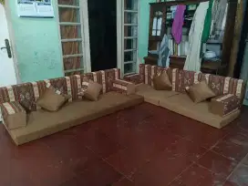 KURSI ARAB MISNAD
