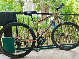 Sepeda MTB 7-speed merk Senator 27,5