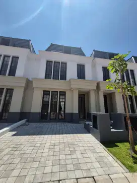 DIJUAL RUMAH BARU WHITE HOUSE DIAN ISTANA (nomer cantik)