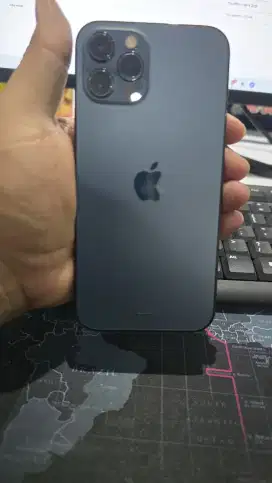 iPhone 12 pro iBox