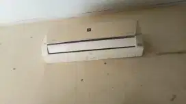 Di jual AC merk sharp