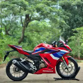 HONDA NEW CBR150R TRICOLOR 2022 KM 8000 FULL MULUS SIAP GAS