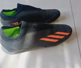 Sepatu bola merk adidas no box,size 42