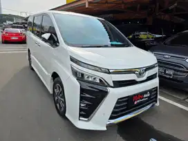 Toyota Voxy 2.0At  2018/2019 TDP 15Jt