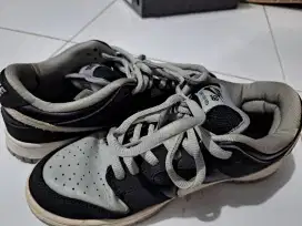Sepatu Nike second