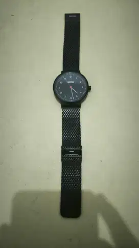 Jam Tangan Bodypack Surrey Analog Watch - Black