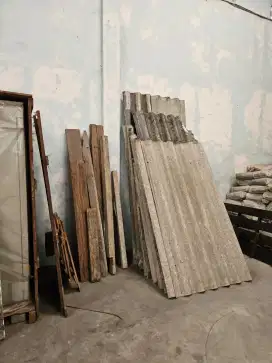 Asbes dan Kayu bekas