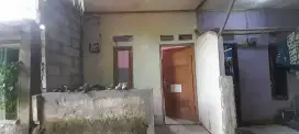 Di jual rumah petak di cilebut