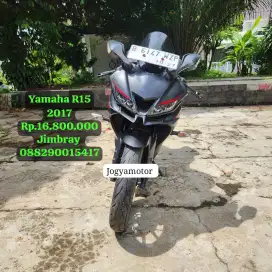 Yamaha R15 V3 Tahun'17