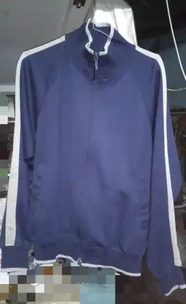 jaket uniqlo size M