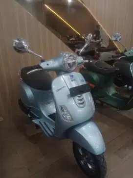 PIAGGIO VESPA LX 125 IGET 2022 PERFECT CONDITION