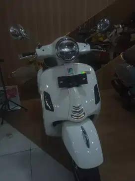 PIAGGIO VESPA GTS IGET 2020 PERFECT CONDITION