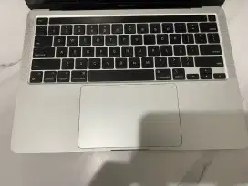 Dijual 
Macbook Pro 13-inch, dijual karena sudah lulus kuliah