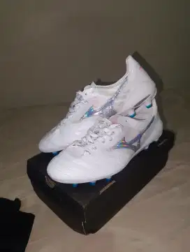 Sepatu bola Mizuno Morelia neo size 44