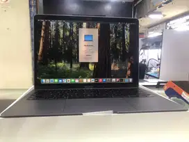 MacBook Air M1 2020 13-inch 8/256 Gb ex iBox
