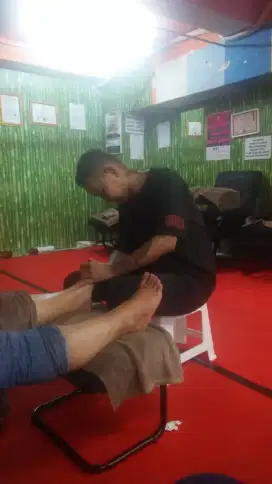 Terapi bekam dan refleksi