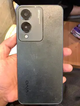 Vivo Y17s Green
