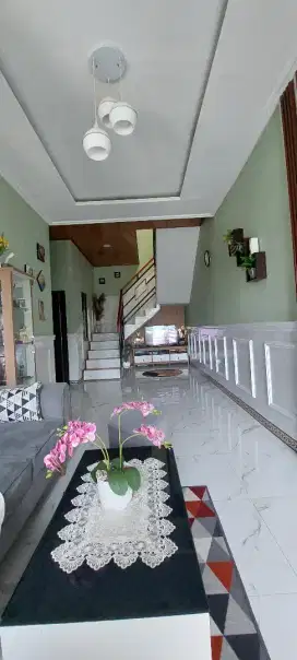 Jual murah rumah mewah cluster tengah kota