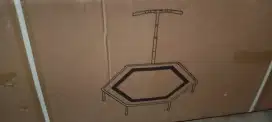 Trampolin masih baru