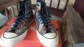 CONVERSE CHUCK 70 HI

FIELD SURPLUS/BLACK/EGRET
