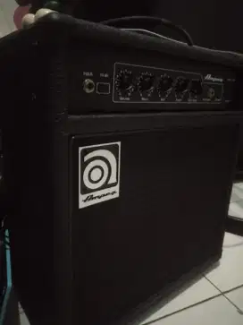 Ampeg Rocket Bass RB-108 Amplifier