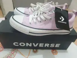 Converse sepatu cewek