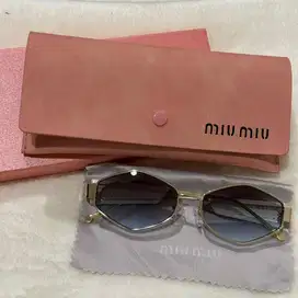 [New] Kacamata Sunglasses Miu Miu White Blue Frame Gold