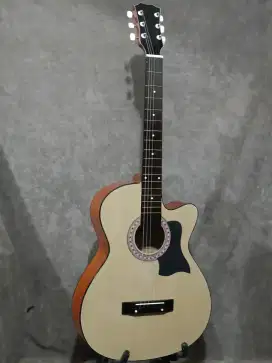 Gitar akustik Yamaha baru siap antar cod bayar di tempat