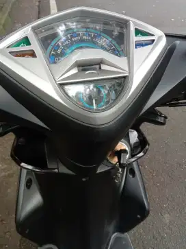Yamaha Xeon Karbu wrn Hitam 125cc