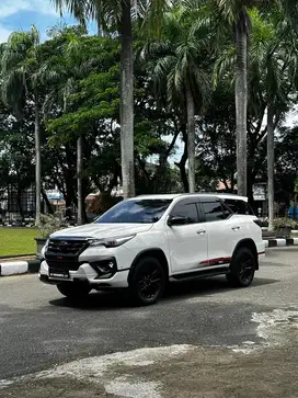TOYOTA FORTUNER VR-Z TRD AT 2019
