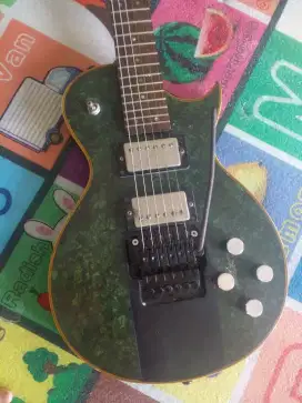 Gitar listrik optimus antik