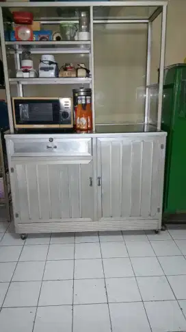 Di Jual Etalase Bekas