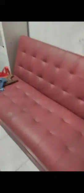 Sofabed bekas layak pakai